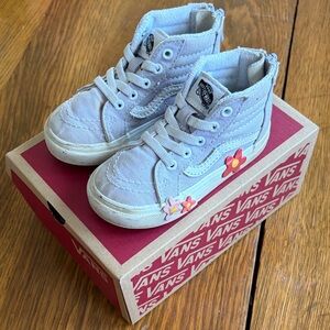 Vans High-Top Sneakers Size 6.5